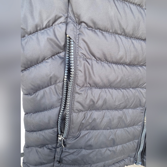 Columbia Women's Black Puffer Vest - Picture 4 of 12